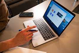 2025，会是一本什么样的日历陪伴着你？